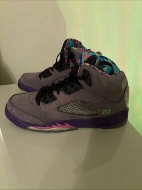 Jordan Retro 5 Sneakers in Gray, Purple, Black and Teal Accents